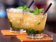  Mint Julep  ,    